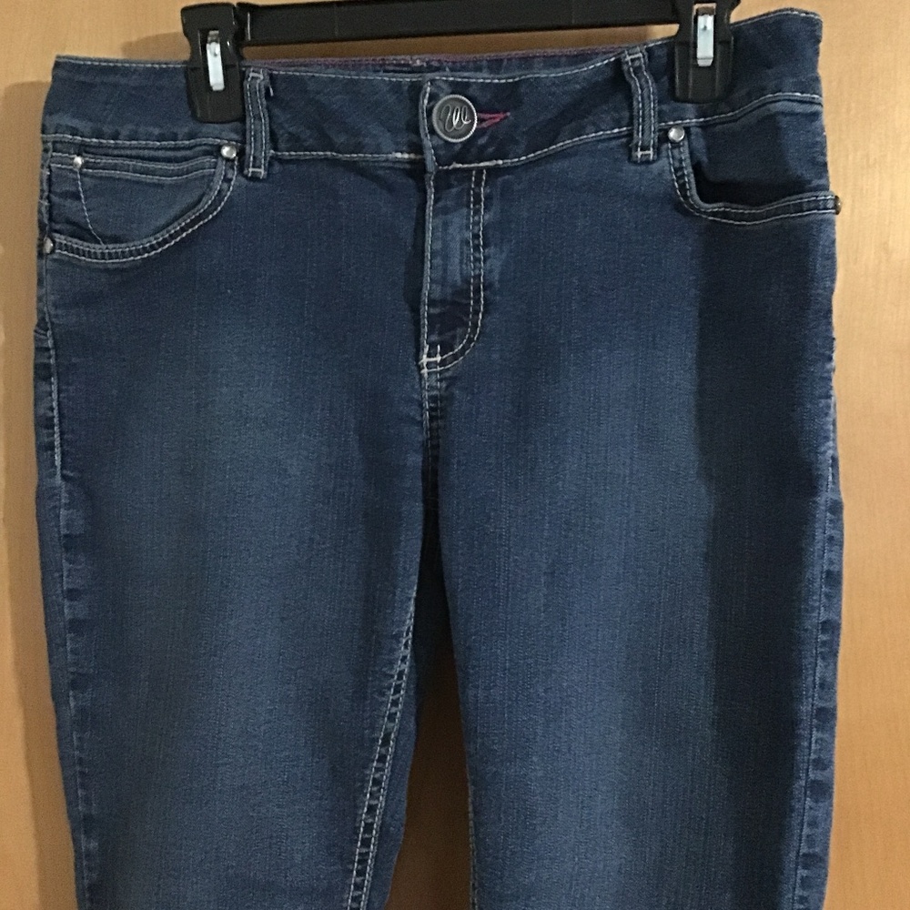 Wrangler Bootcut Dark Wash Jeans with Stretch